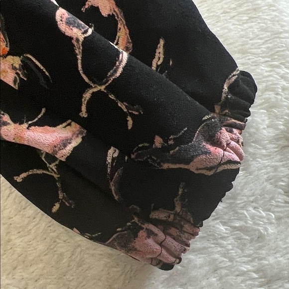 Wilfred Black and Pink Off-Shoulder Elegant Top with Butterfly Print Size XXS - Picture 5 of 11